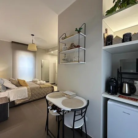 Agora Connect Space 4* Brindisi